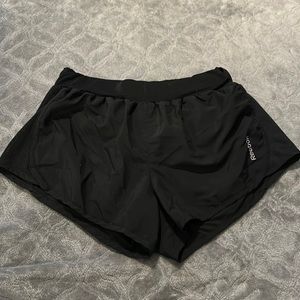 Reebok Playdry workout shorts size m